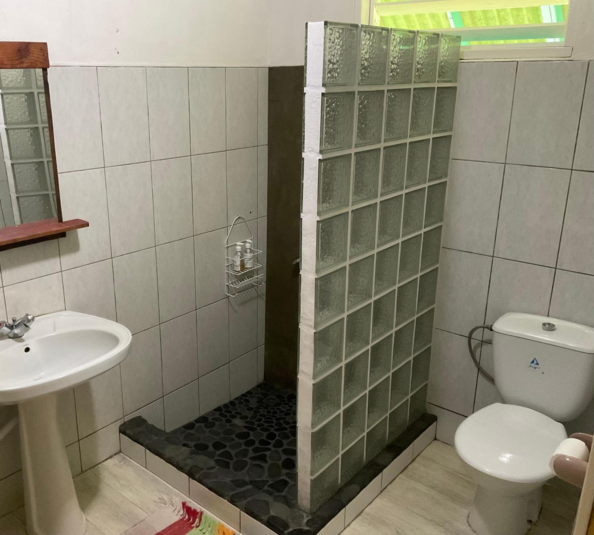 Manomano Lodge Papara Экстерьер фото